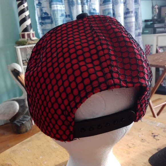 Chicago Bulls Adjustable Hat Red Black Mesh Netting NBA - Picture 4 of 6